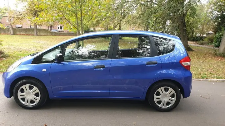 Honda Jazz 2011 photo 3