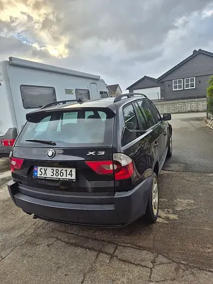 BMW X3 2004 photo 2