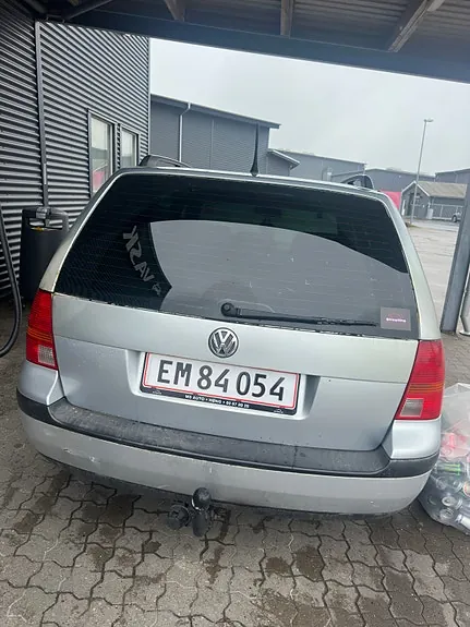 Volkswagen Golf 2002 photo 2