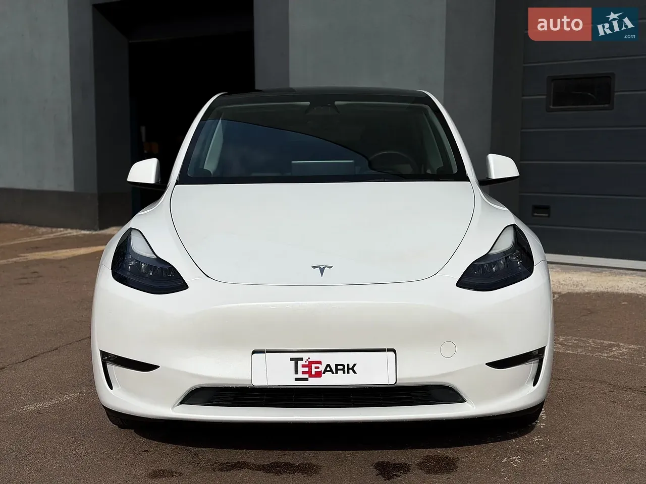 Tesla Model Y 2023 photo 3