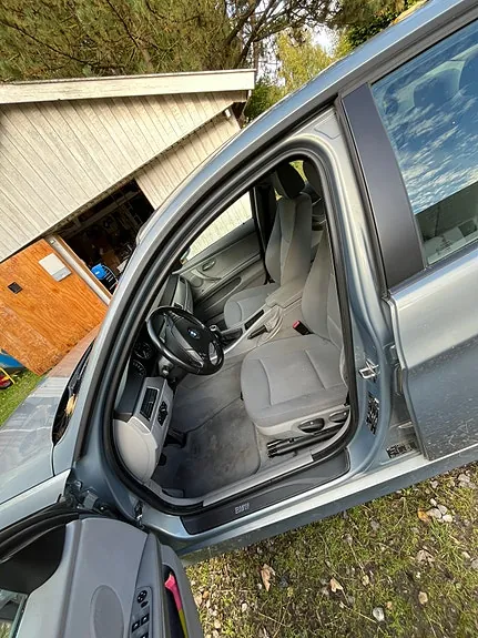BMW 320I 2005 photo 4