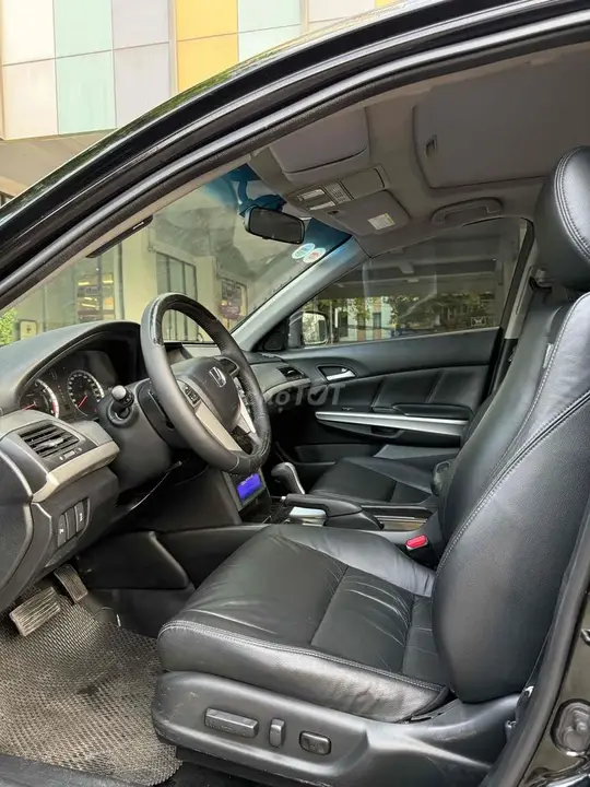 Honda Accord 2012 photo 2