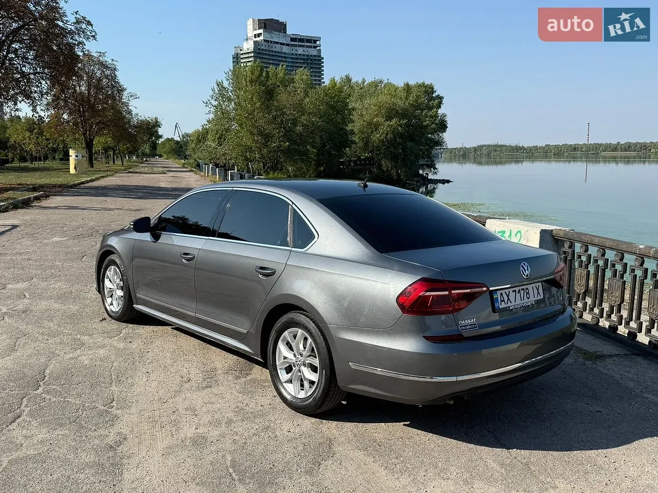 Volkswagen Passat 2017 photo 5