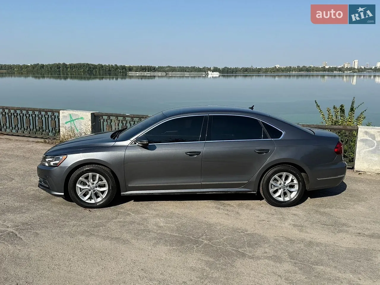 Volkswagen Passat 2017 photo 3