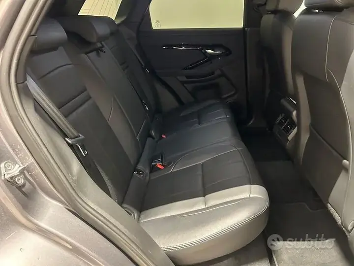 Land Rover Evoque 2024 photo 5