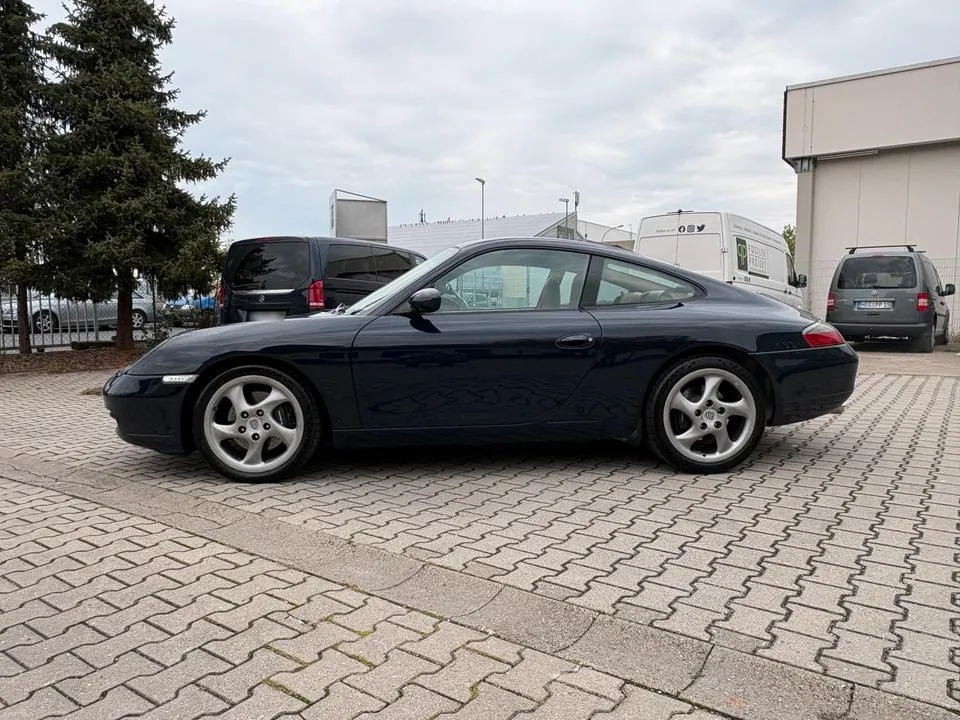Porsche 996