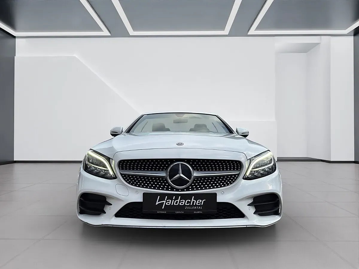 Mercedes-Benz C-Class 2018 photo 3