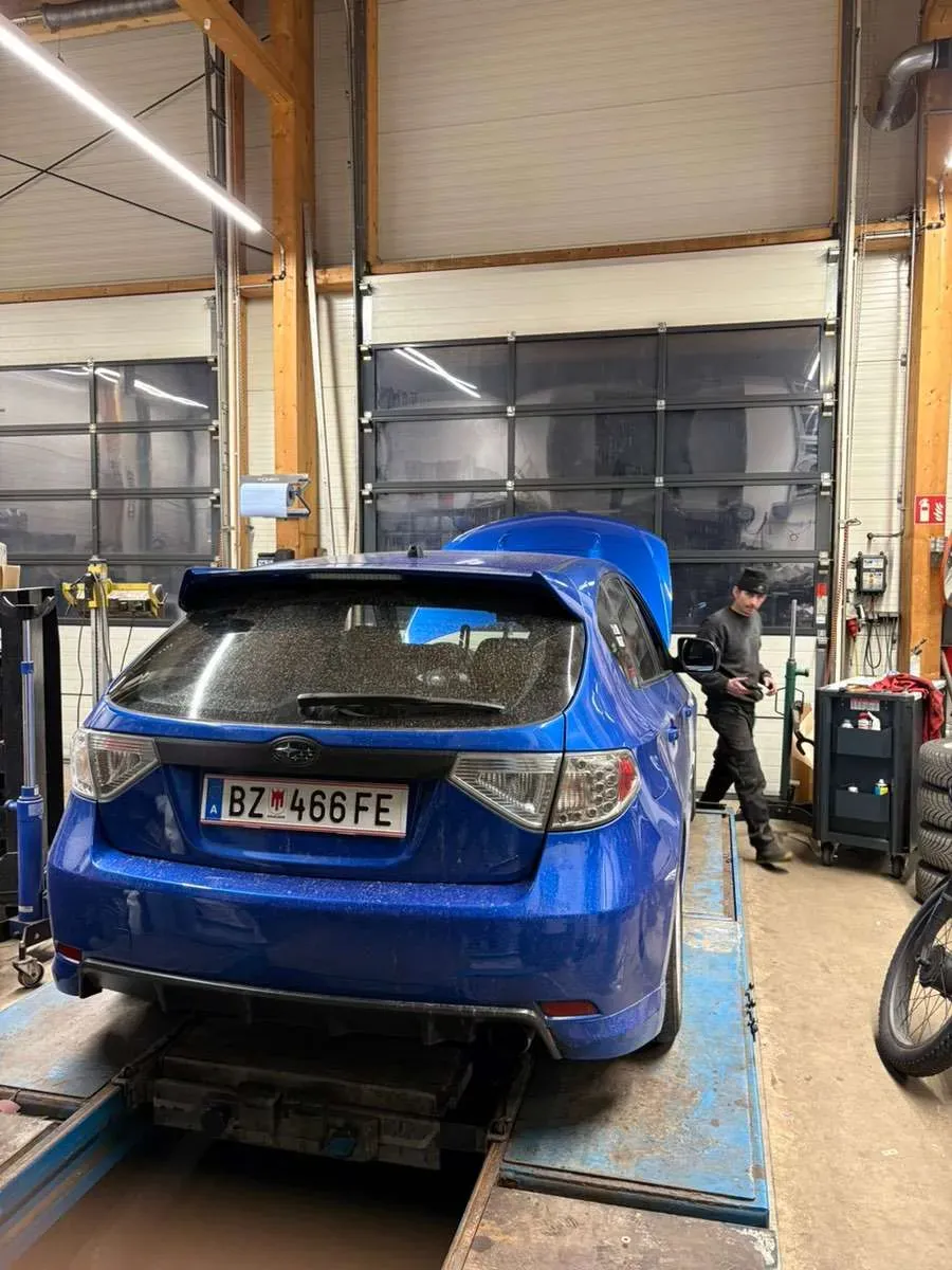 Subaru Impreza 2011 photo 2
