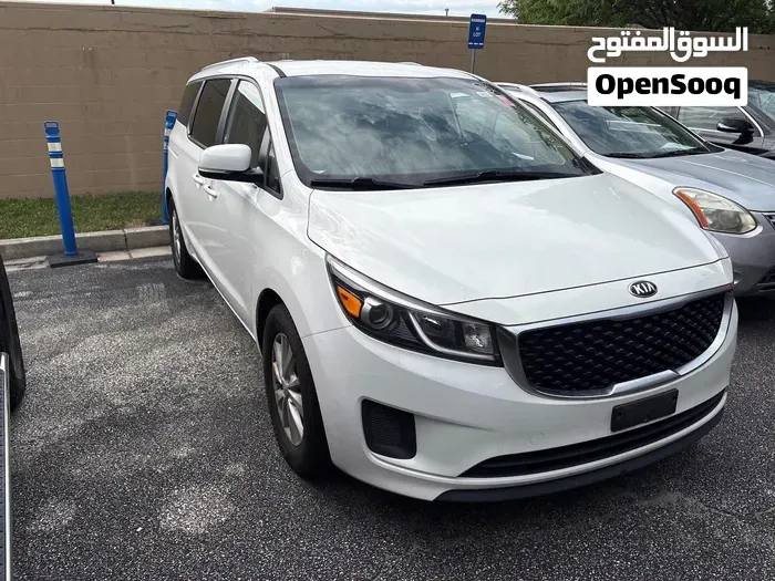 Kia Sedona 2016 photo 3