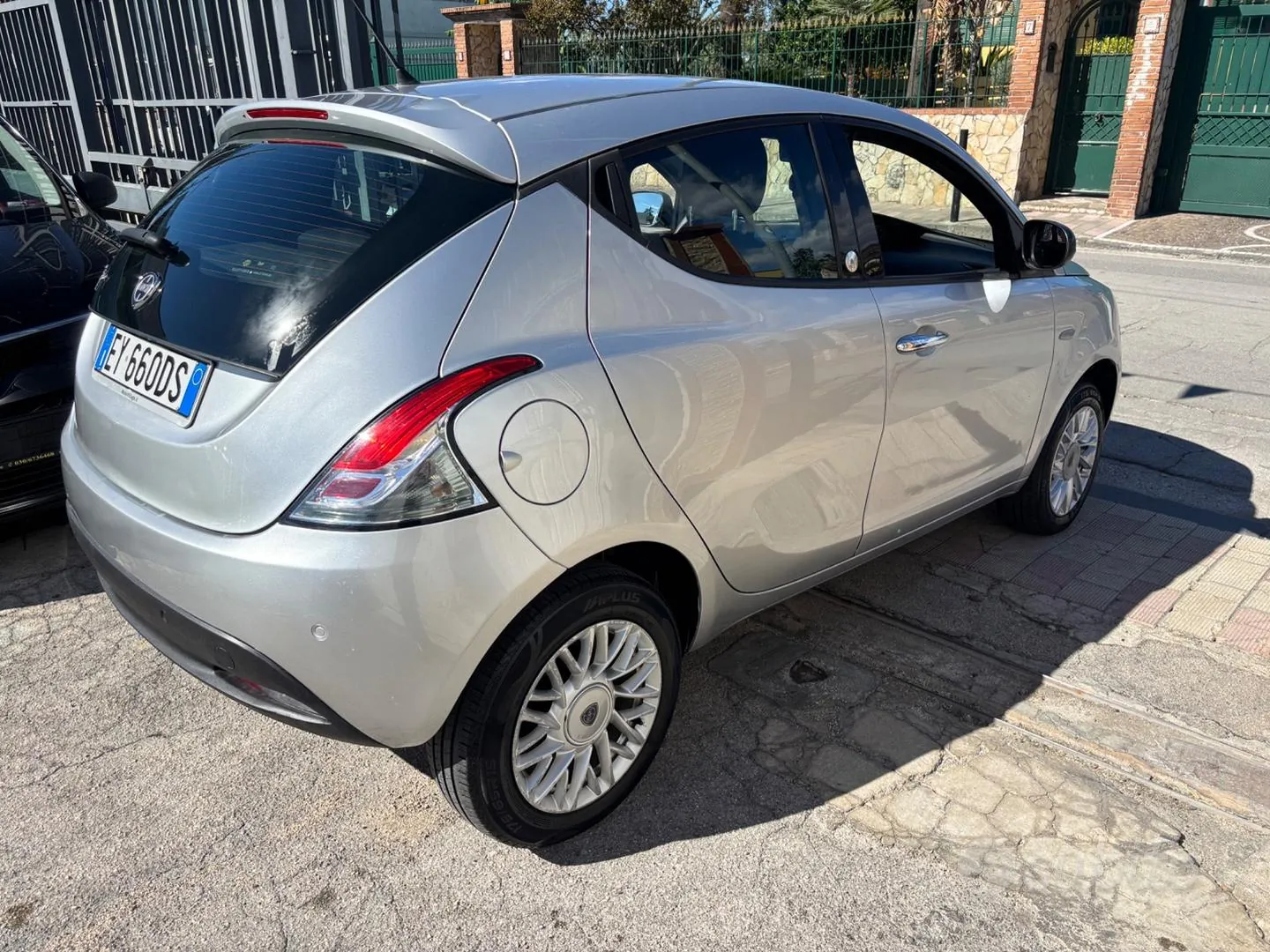 Lancia Ypsilon 2015 photo 4