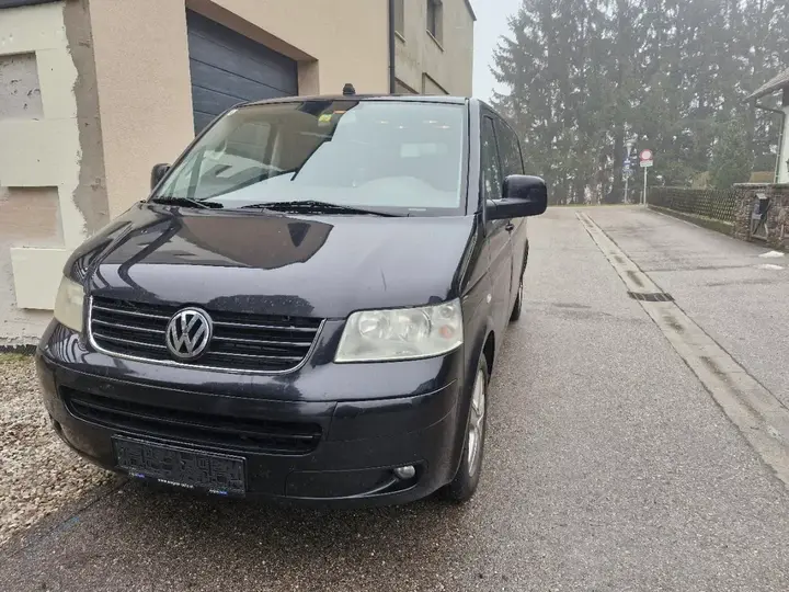 Volkswagen T5