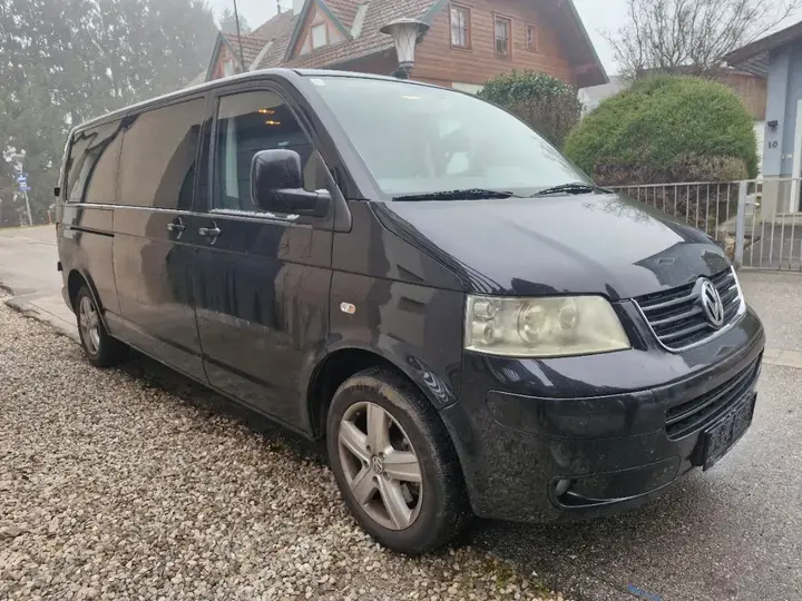 Volkswagen T5 2009 photo 2