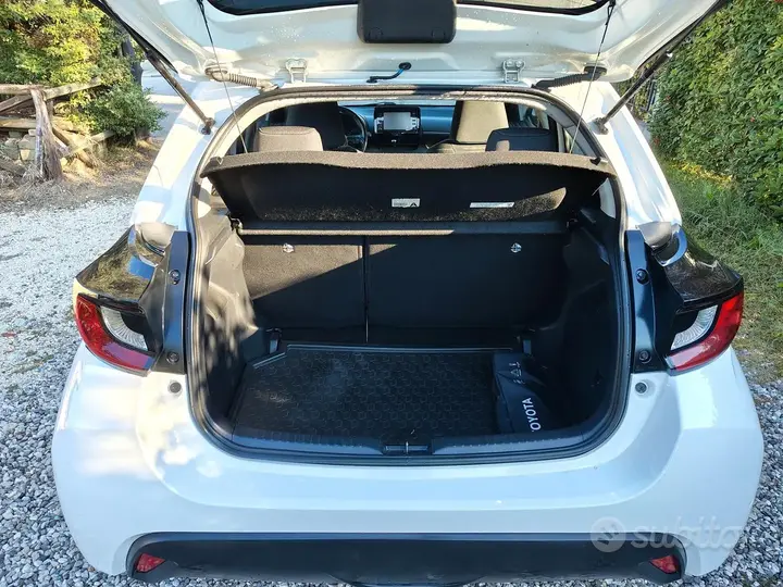 Toyota Yaris 2021 photo 5