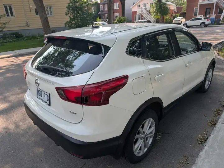 Nissan Qashqai 2018 photo 2