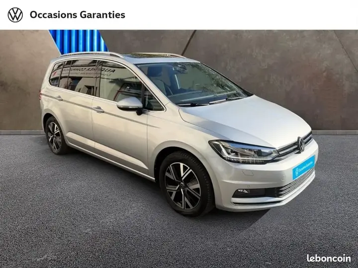 Volkswagen Touran 2023 photo 3