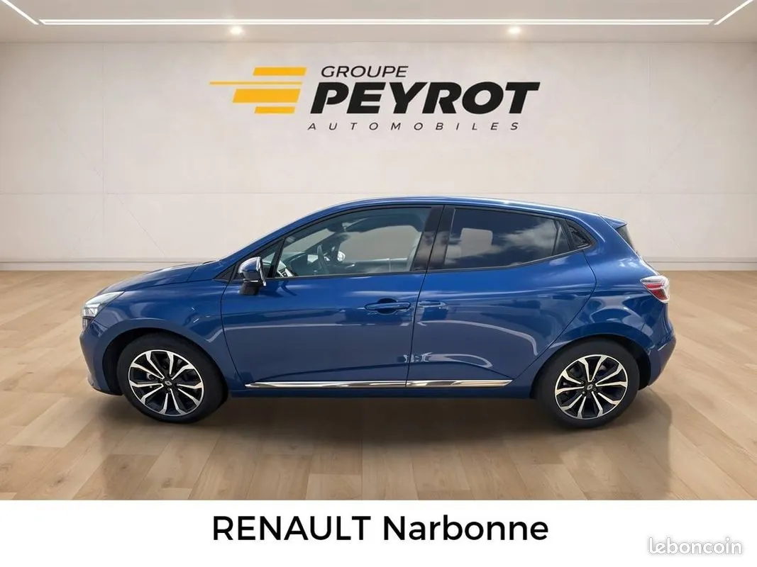 Renault Clio 2024 photo 3