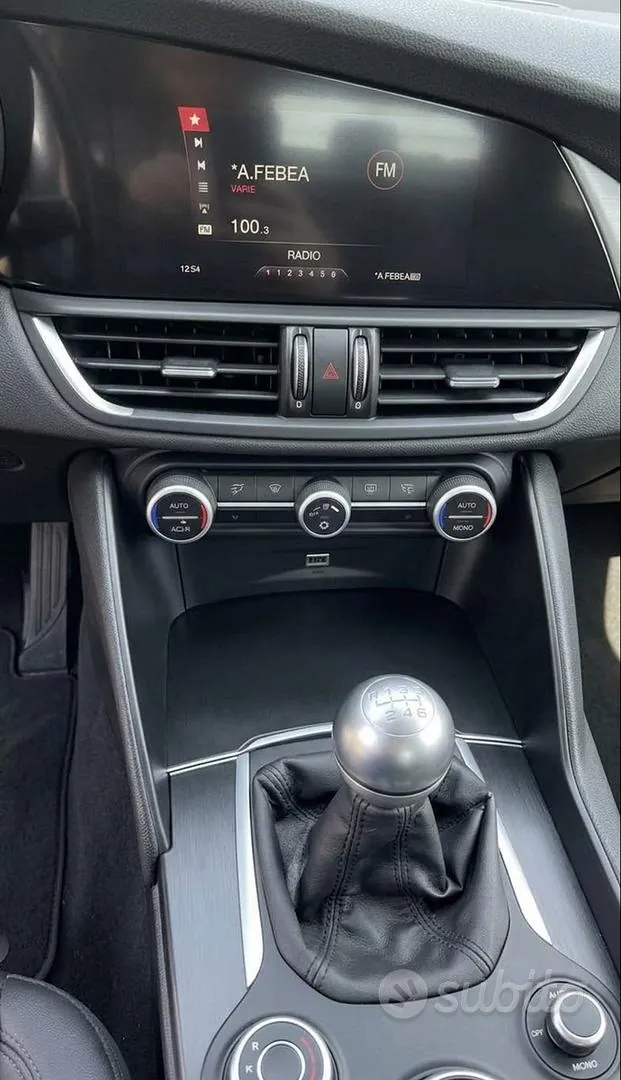 Alfa Romeo Giulia 2016 photo 4