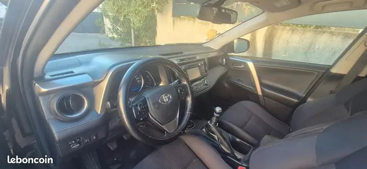 Toyota Rav4 2013 photo 2