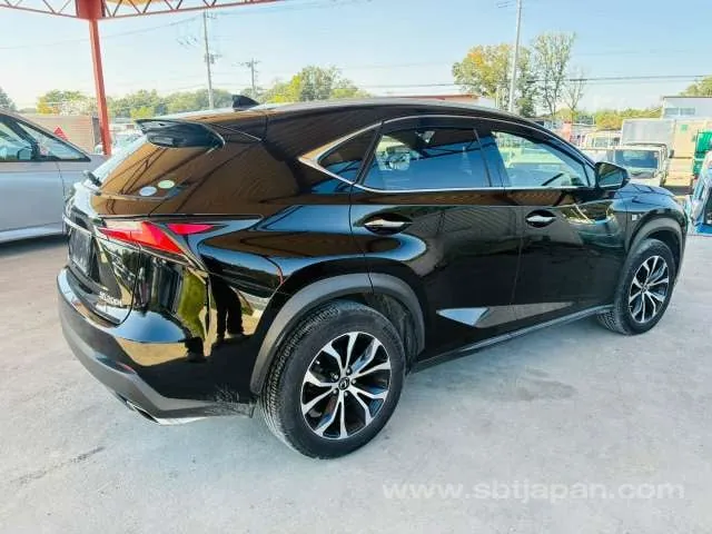 Lexus Nx200T 2015 photo 4