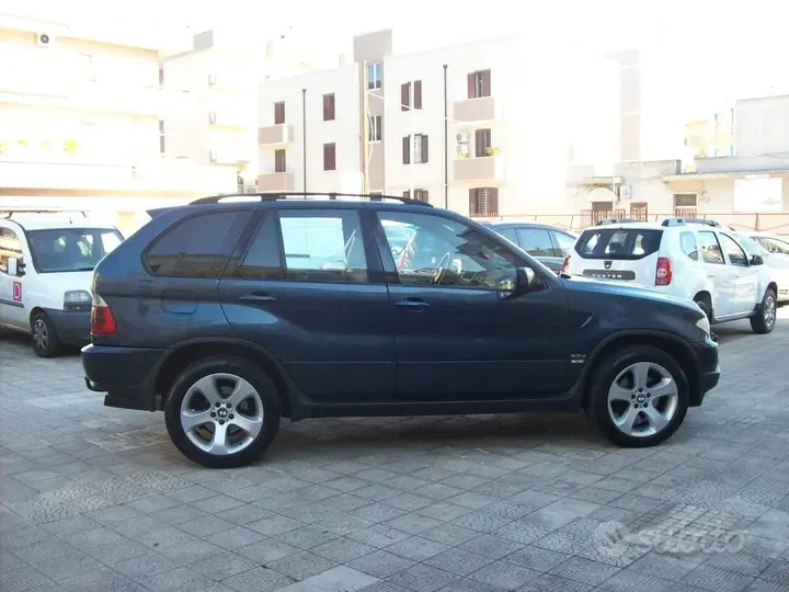 BMW X5 2004 photo 2