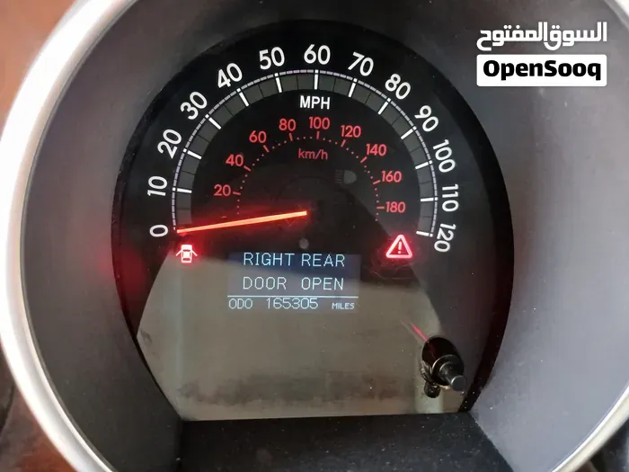 Toyota Sequoia 2010 photo 3