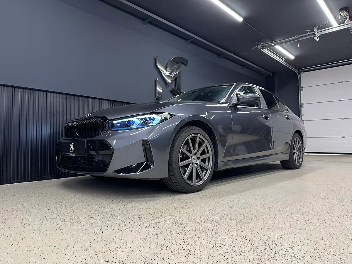 BMW 3 Series 2021 photo 3
