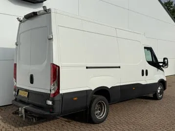 Iveco Daily 2021 photo 3