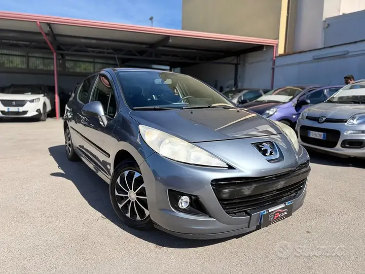Peugeot 207 2010 photo 3