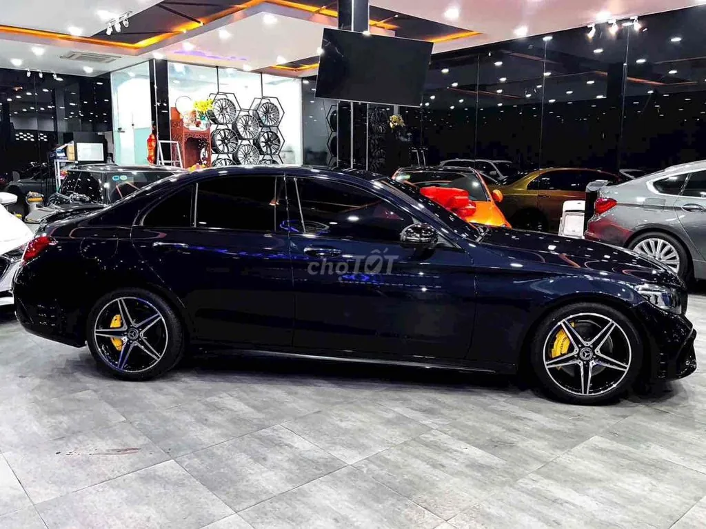 Mercedes-Benz C300 2020 photo 3