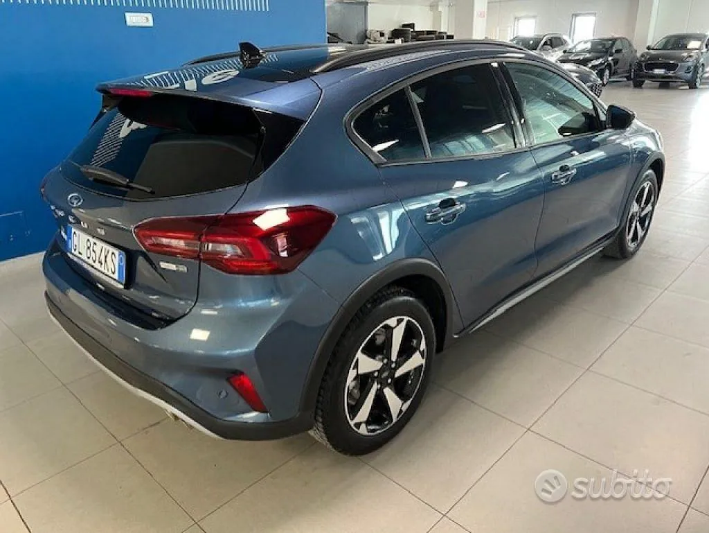 Ford Focus 2023 photo 4