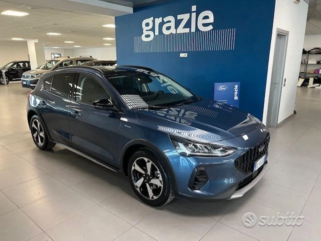 Ford Focus 2023 photo 3