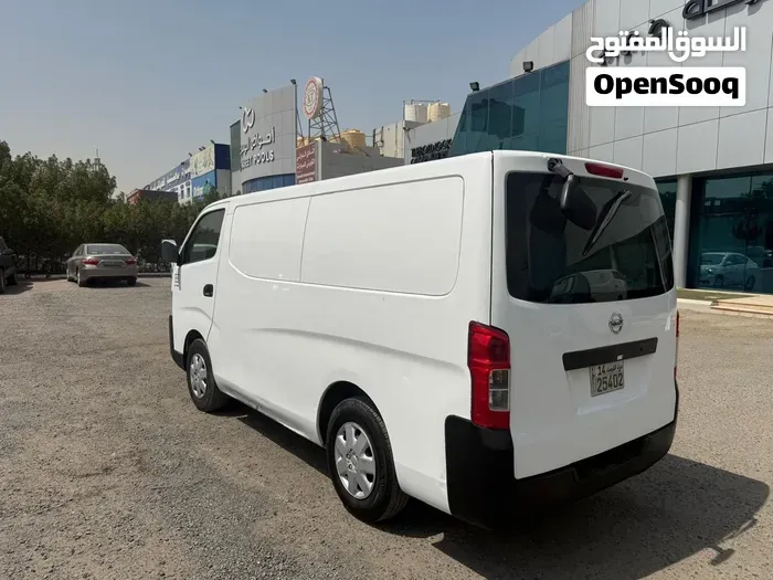 Nissan Urvan 2016 photo 4