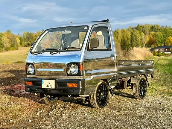 Mitsubishi Minicab