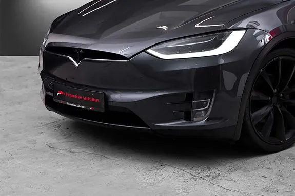Tesla Model X 2017 photo 2