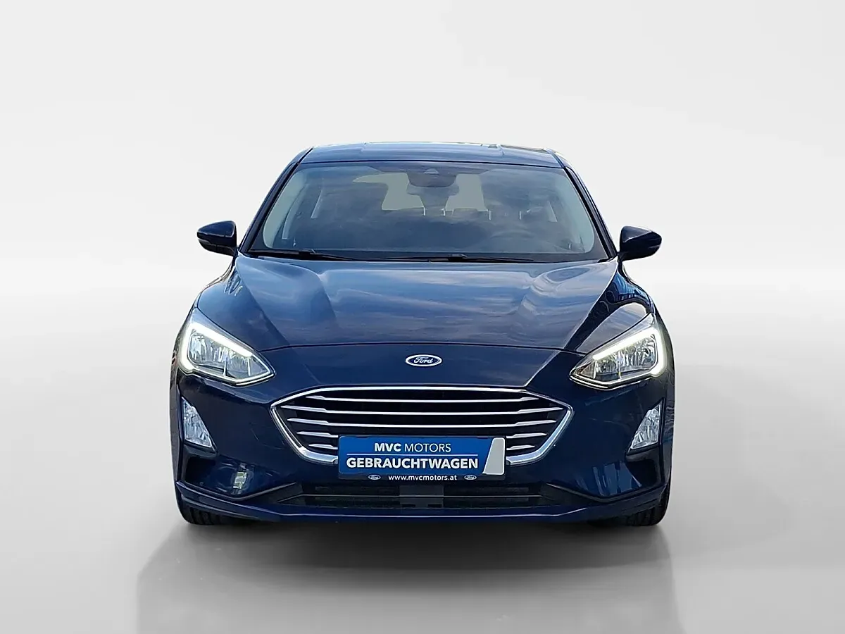 Ford Focus 2018 photo 2
