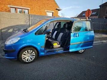 Peugeot 1007 2005 photo 4