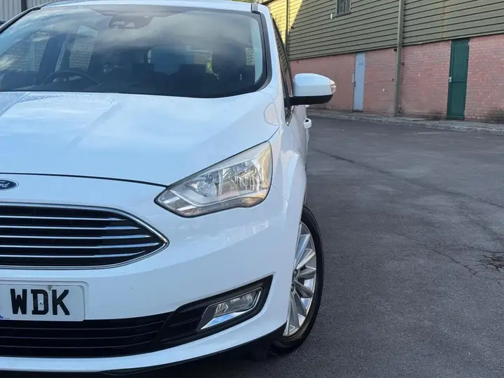 Ford C-Max 2016 photo 4