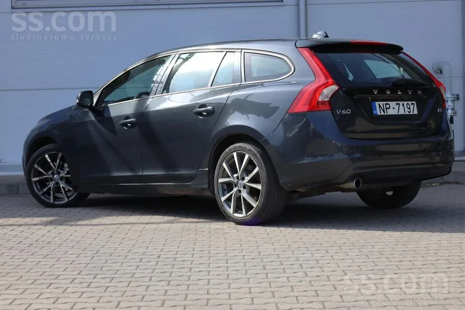 Volvo V60 2016 photo 4