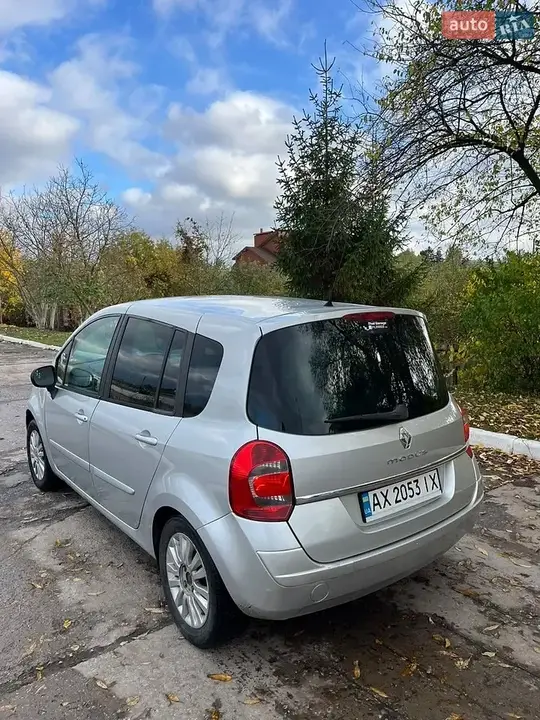 Renault Modus 2011 photo 3