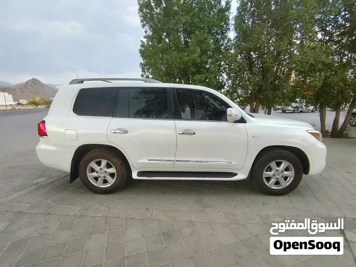 Lexus Lx 570 2009 photo 3