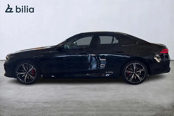 BMW 530E 2026 photo 4