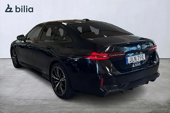 BMW 530E 2026 photo 2