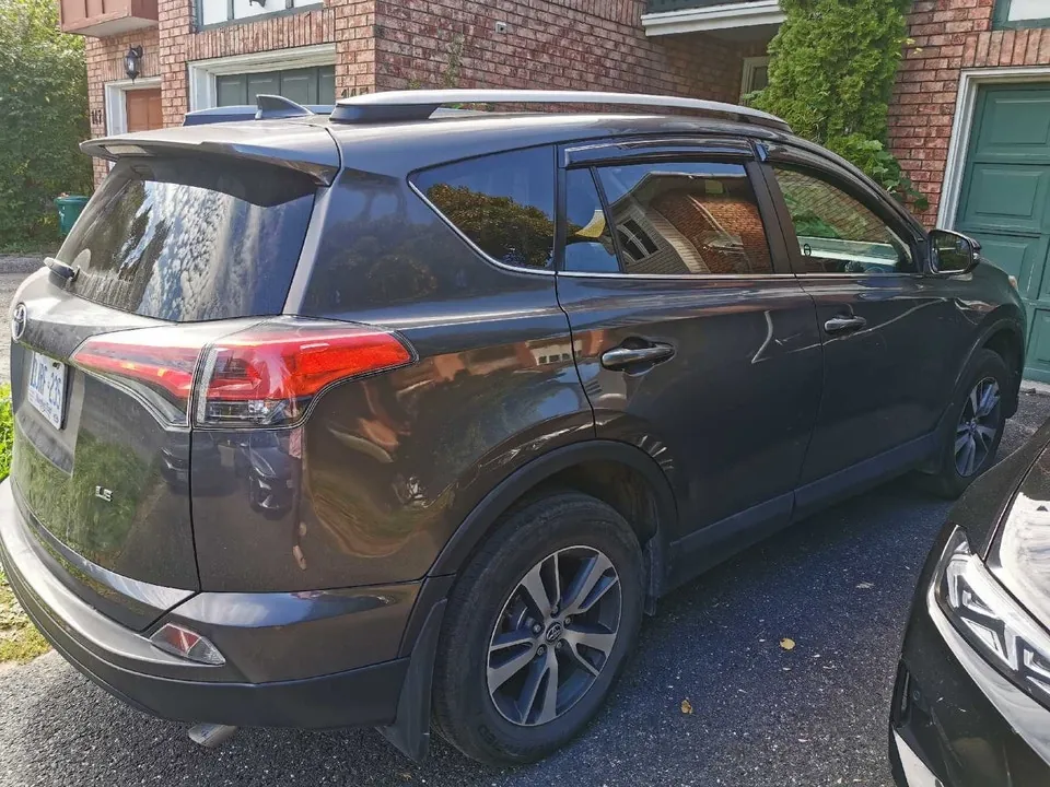 Toyota Rav4 2018 photo 4