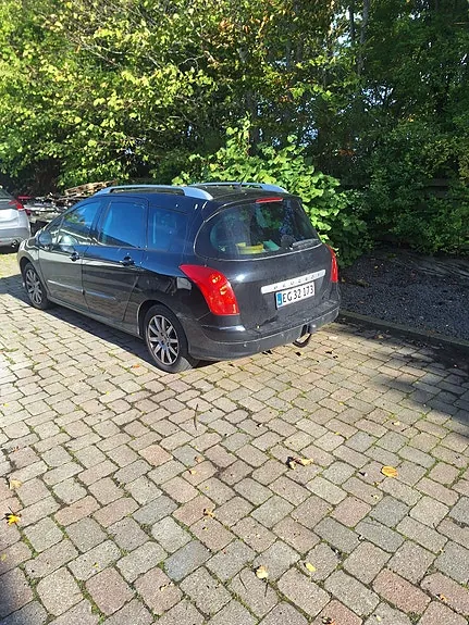 Peugeot 308 2010 photo 4