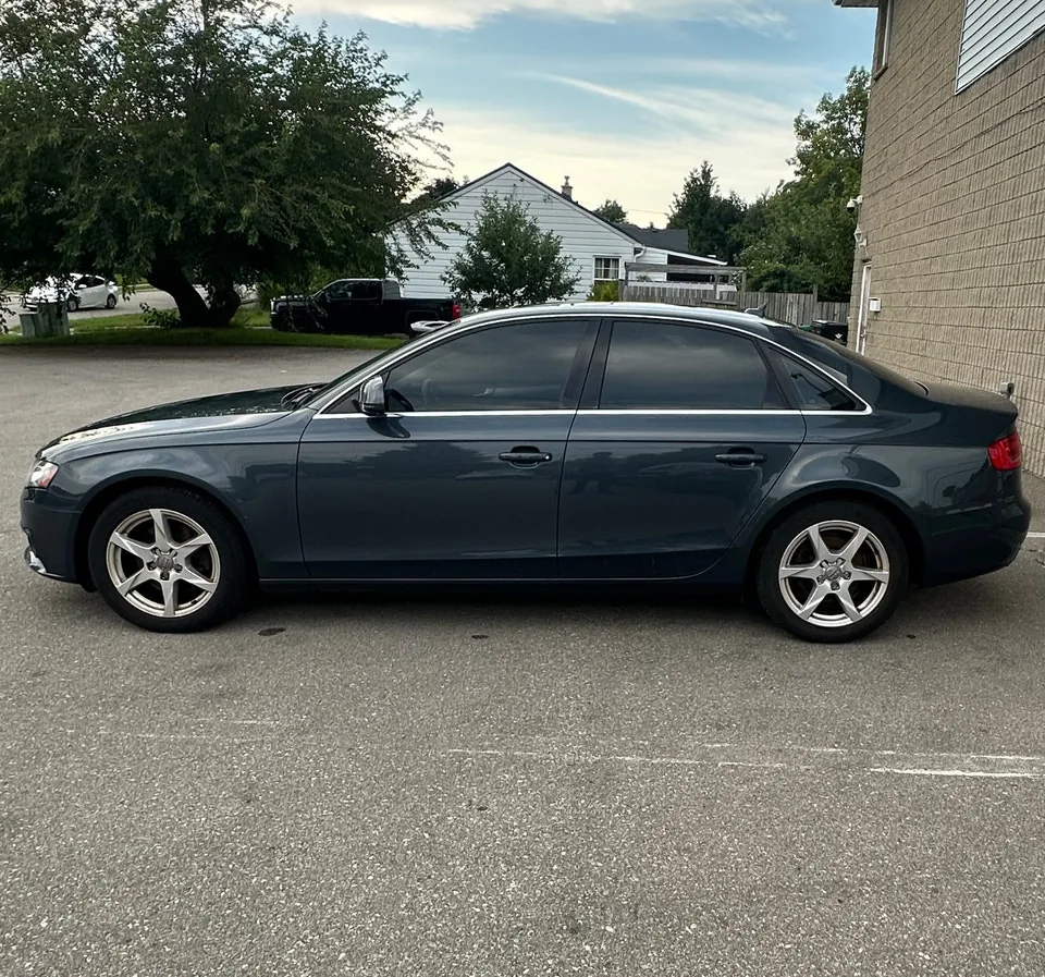Audi A4 2009 photo 3