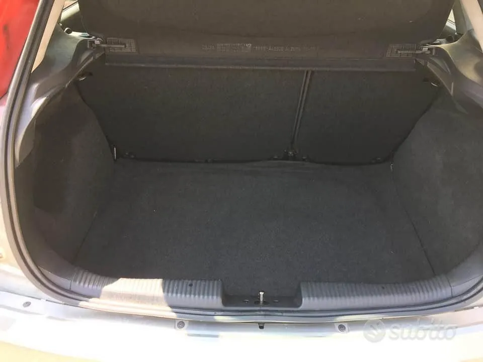 Ford Focus 2001 photo 4