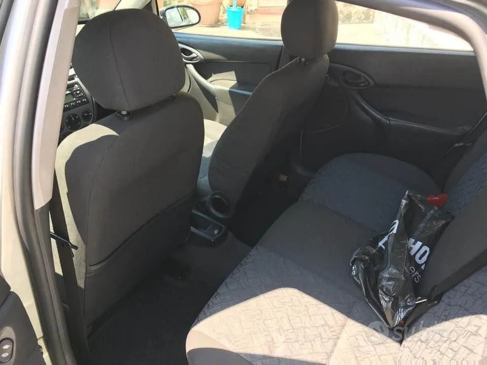 Ford Focus 2001 photo 5