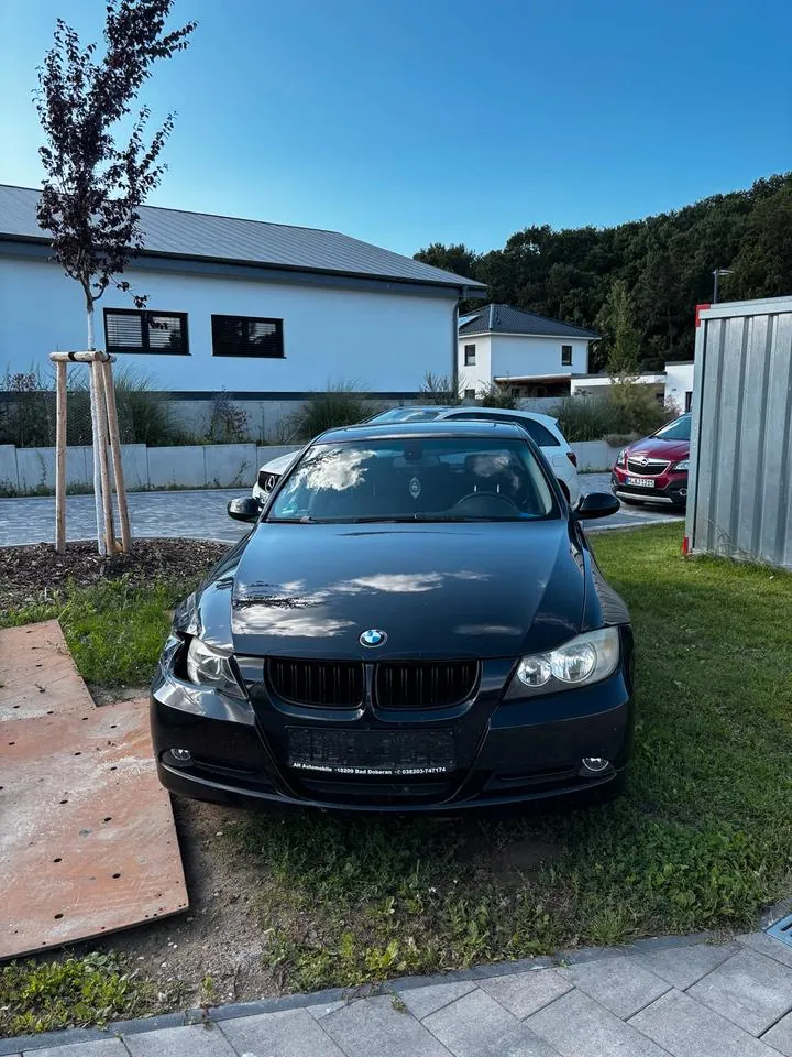 BMW 318I