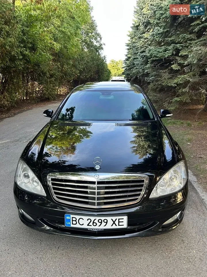 Mercedes-Benz S-Class 2005 photo 2