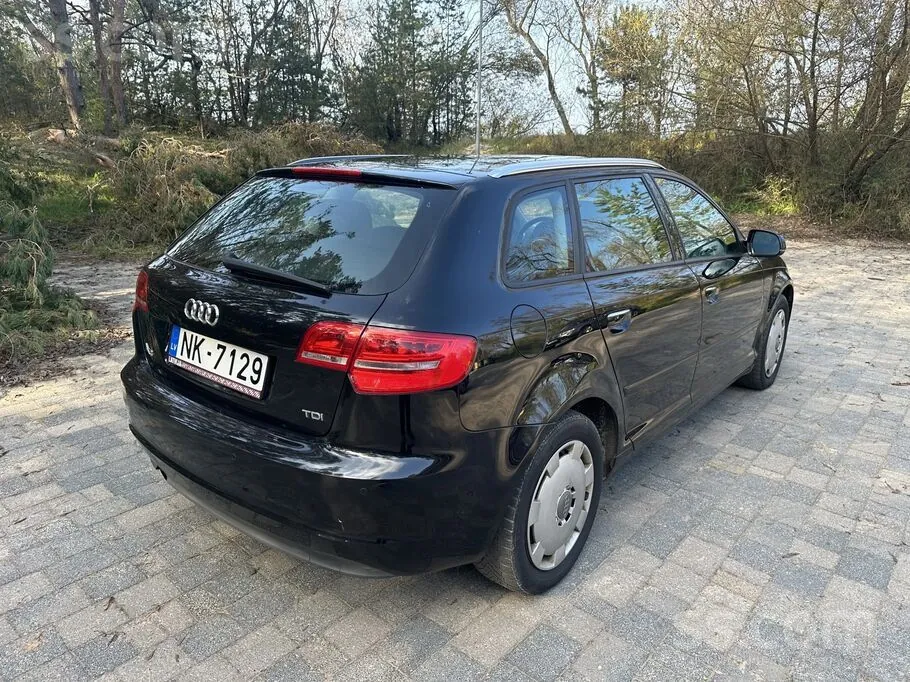 Audi A3 2011 photo 5